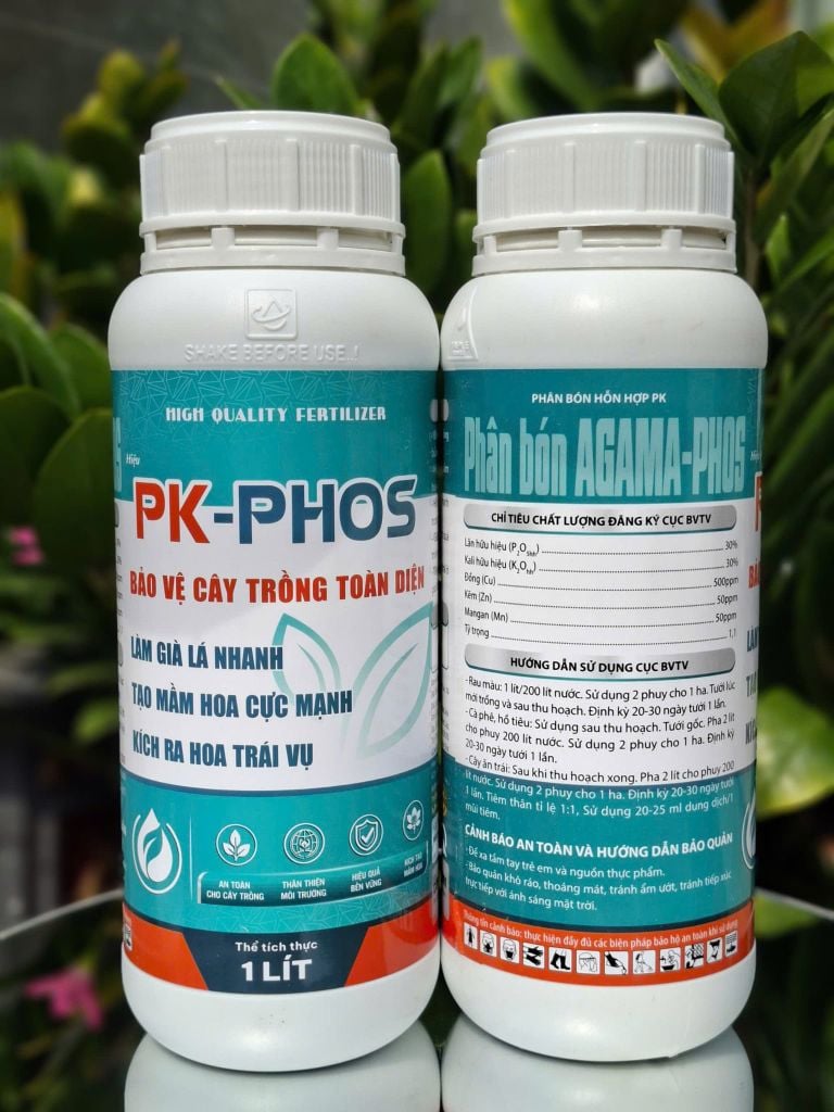 (Chai 1 Lít) Phân bón hỗn hợp PK AGAMA-PHOS [Hiệu PK PHOS]: bảo vệ cây trồng toàn diện, làm già lá nhanh, tạo mầm hoa cực mạnh, kích ra hoa trái vụ