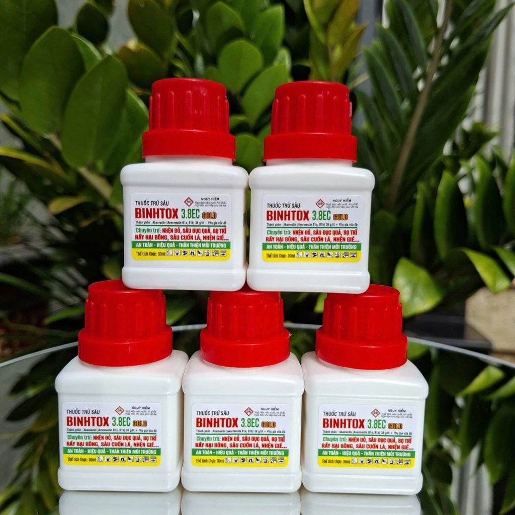 (Chai 30ml) Thuốc trừ sâu BINHTOX 3.8EC GOLD. Chuyên trừ: nhện đỏ, sâu đục quả, bọ trĩ, rầy hại bông, sâu cuốn lá, nhện gié... an toàn, hiệu quả, thân thiện mội trường