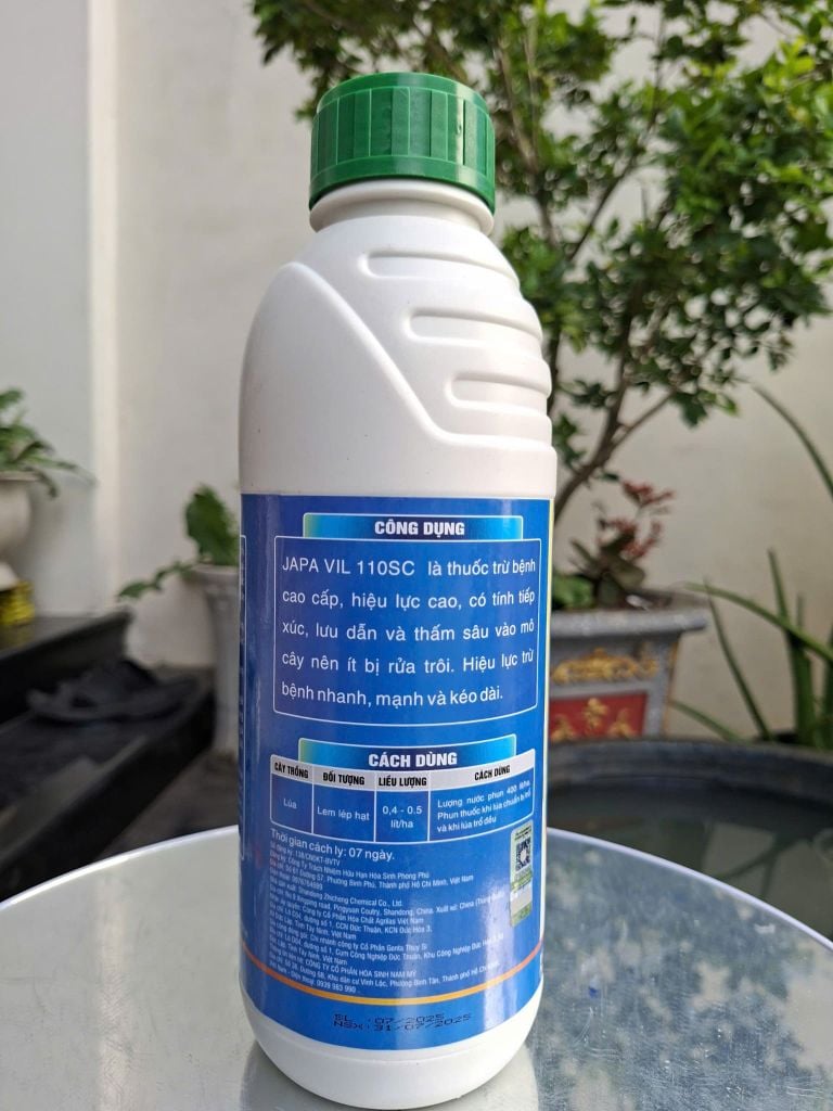 Bộ đôi Chặn Đọt Sầu Riêng KHÔNG PACLO, KHÔNG NÓNG, KHÔNG GÂY CHÁY LÁ: 1 GÓI KEMIRA (500GAM) + 1 CHAI HEXA VILL (1 LÍT)