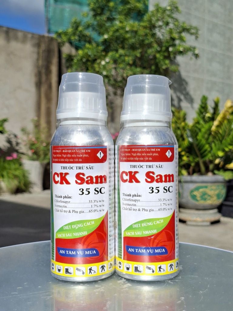 (Chai 240ml) Thuốc Trừ Sâu CK SAM 35SC [Chuyên Lúa] đặc trị Sâu đục thân, Sâu cuốn lá: Sự kết hợp độc đáo của 2 hoạt chất Chlorfenapyr & Ivermectin: lưu dẫn, thấm sâu, sâu ngừng ăn ngay sau phun.