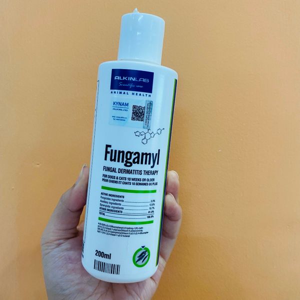 Sữa tắm ngừa Nấm cho Chó Mèo Alkin Fungamyl 200ml