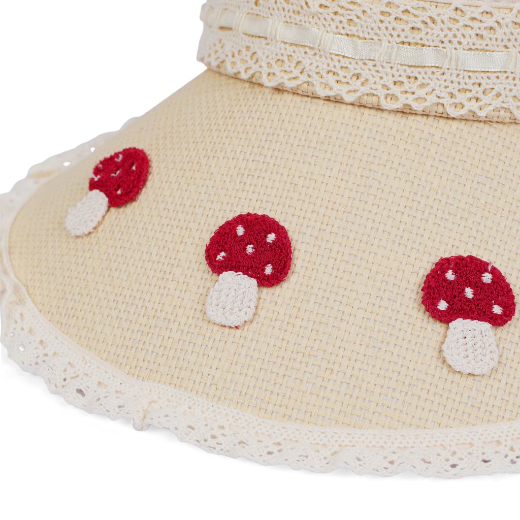 STRAW HAT