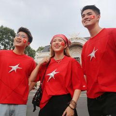 SILVER STAR BOXY TEE