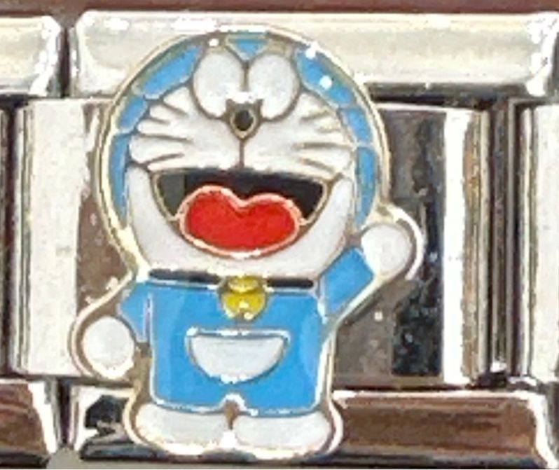 Doremon - Chú mèo máy đến từ tương lai
