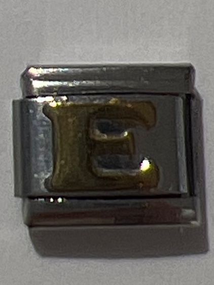 Chữ cái vàng