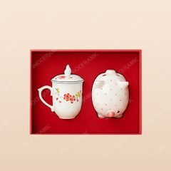 Bộ Giftset quà tặng ly sứ có nắp và heo sứ Hoa Lộc sung túc