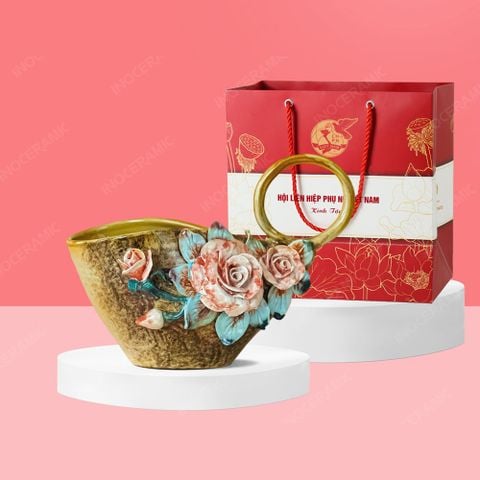 Quà tặng phụ nữ - Lọ làn hoa sứ Bát Tràng đắp nổi
