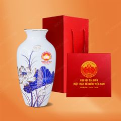 Lọ hoa sen xanh chỉ vàng in logo quà tặng Đại hội Mặt Trận Tổ Quốc