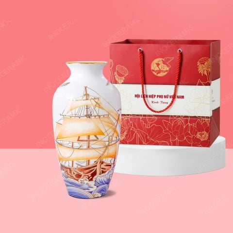 Quà tặng phụ nữ - Lọ hoa thuận buồm vẽ vàng H27