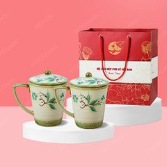 Quà tặng phụ nữ - Giftset 02 ly sứ có nắp vẽ trúc in logo