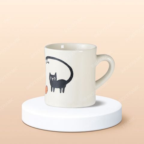 Ly sứ eo quai tim Mèo Tinh Nghịch vẽ tay in logo