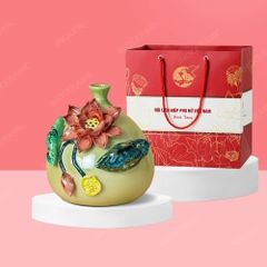 Quà tặng phụ nữ - Lọ hoa túi tiền hoa sen đắp nổi