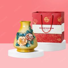 Quà tặng phụ nữ - Lọ hoa vuốt tay hoa đắp nổi