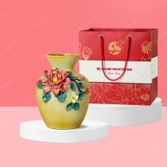 Quà tặng phụ nữ - Lọ hoa vuốt tay hoa đắp nổi