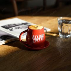 Cốc cà phê trứng quai tim hiện đại men màu in logo