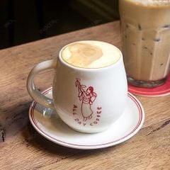 Cốc cà phê trứng quai C in logo All Day Coffee