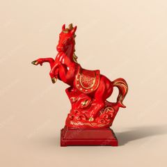 Tượng ngựa Chiến Mã Khải Hoàn vẽ vàng – Quà tặng phong thuỷ cao cấp