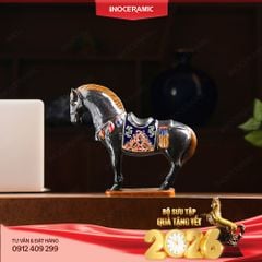 Tượng Ngựa Ô Phương Nam – Linh vật gốm sứ Thủ Biên trưng bày phong thủy