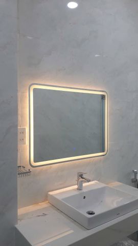  Gương soi đèn led cảm ứng 3 màu ngang 600 x 800mm NT 