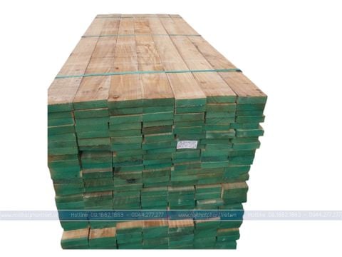  Gỗ thông dày 3.8cm 
