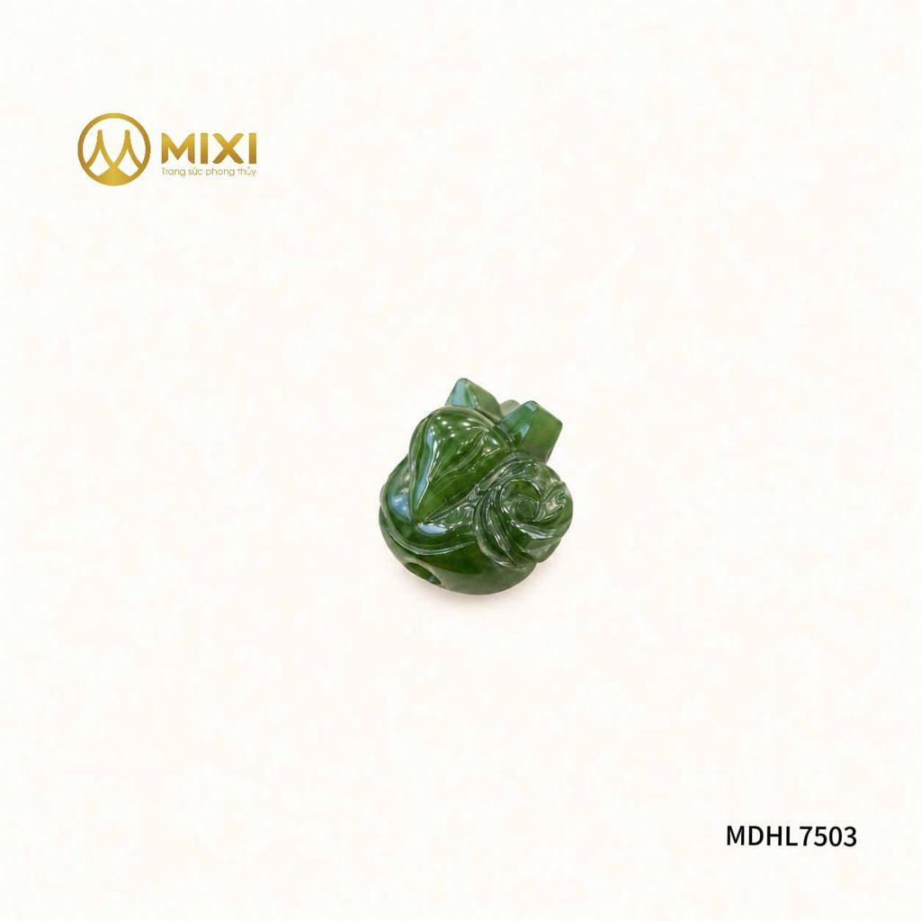 Mặt Dây Hồ Ly Ngọc Bích Nephrite 2A Ôm Hoa