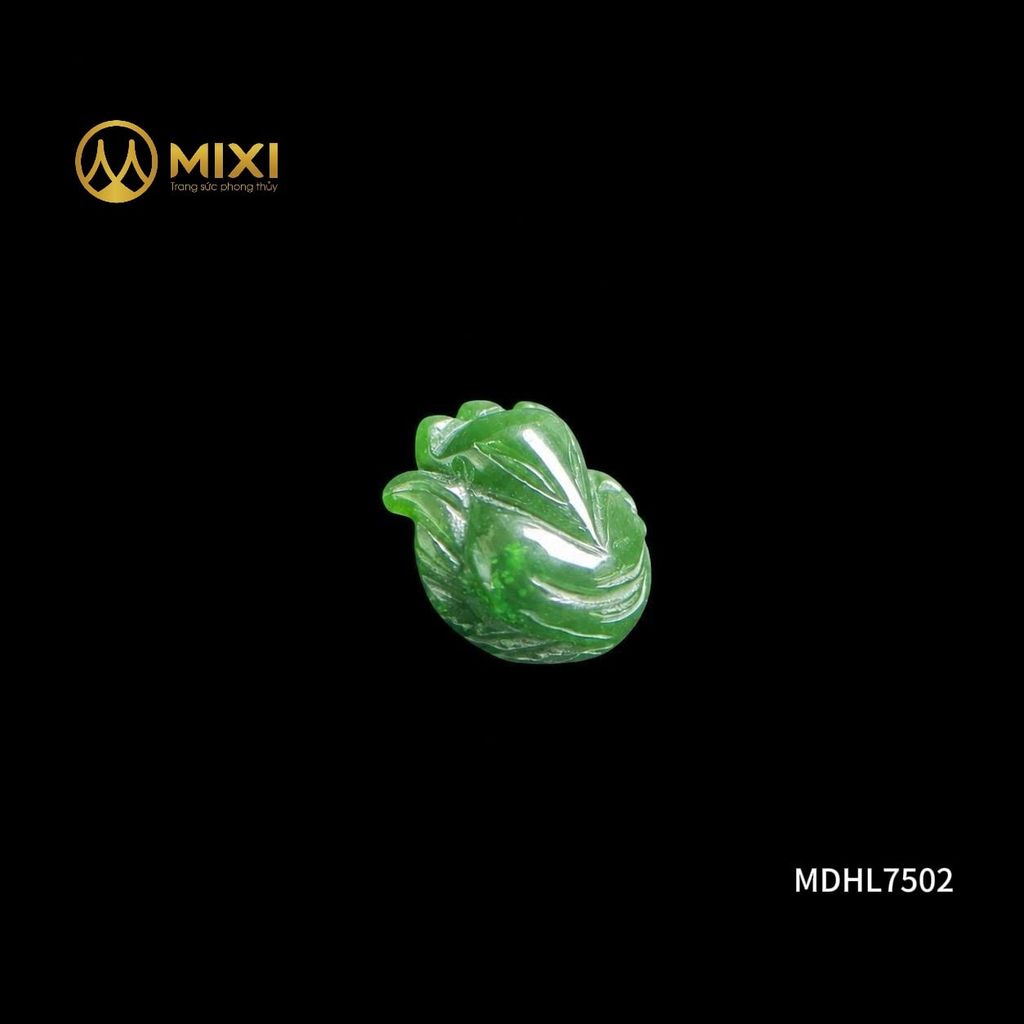 Mặt Dây Hồ Ly Ngọc Bích Nephrite 2A Ôm Hoa