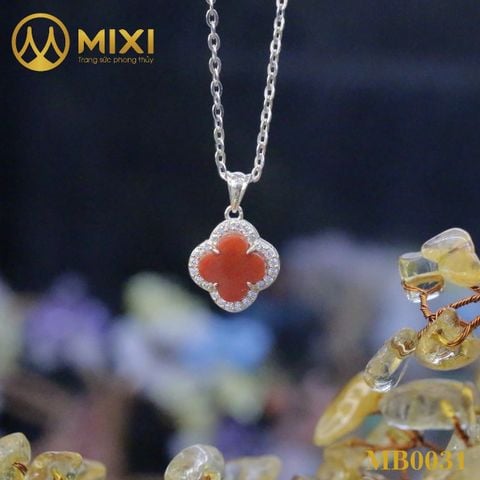 Mặt Dây Cỏ 4 Lá Ngọc Bích Đỏ Bọc Bạc