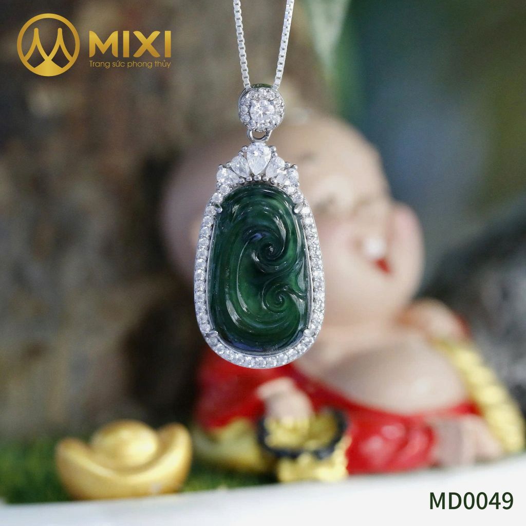 MD Ngọc Bội Như Ý Phỉ Thúy A Bọc Bạc Xi Vàng Trắng Sủi Đá Cao Cấp