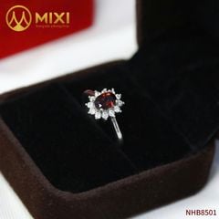 Nhẫn Bạc Mặt Đá Granat Hình Oval Sủi Đá