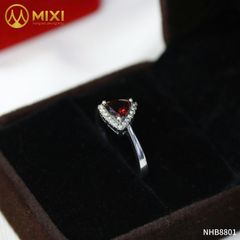 Nhẫn Bạc Mặt Đá Granat Hình Tam Giác Sủi Đá