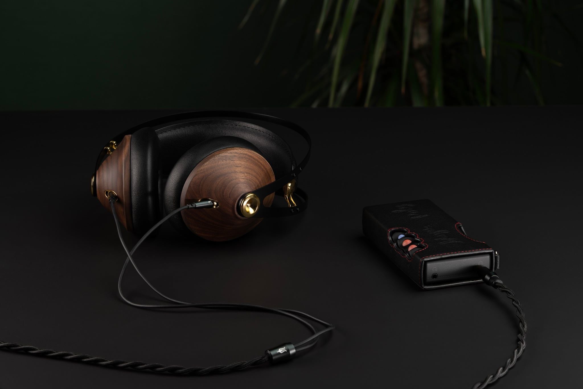  Meze Audio 99 Classics Gen2. Tai nghe chụp tai Over Ear có dây 