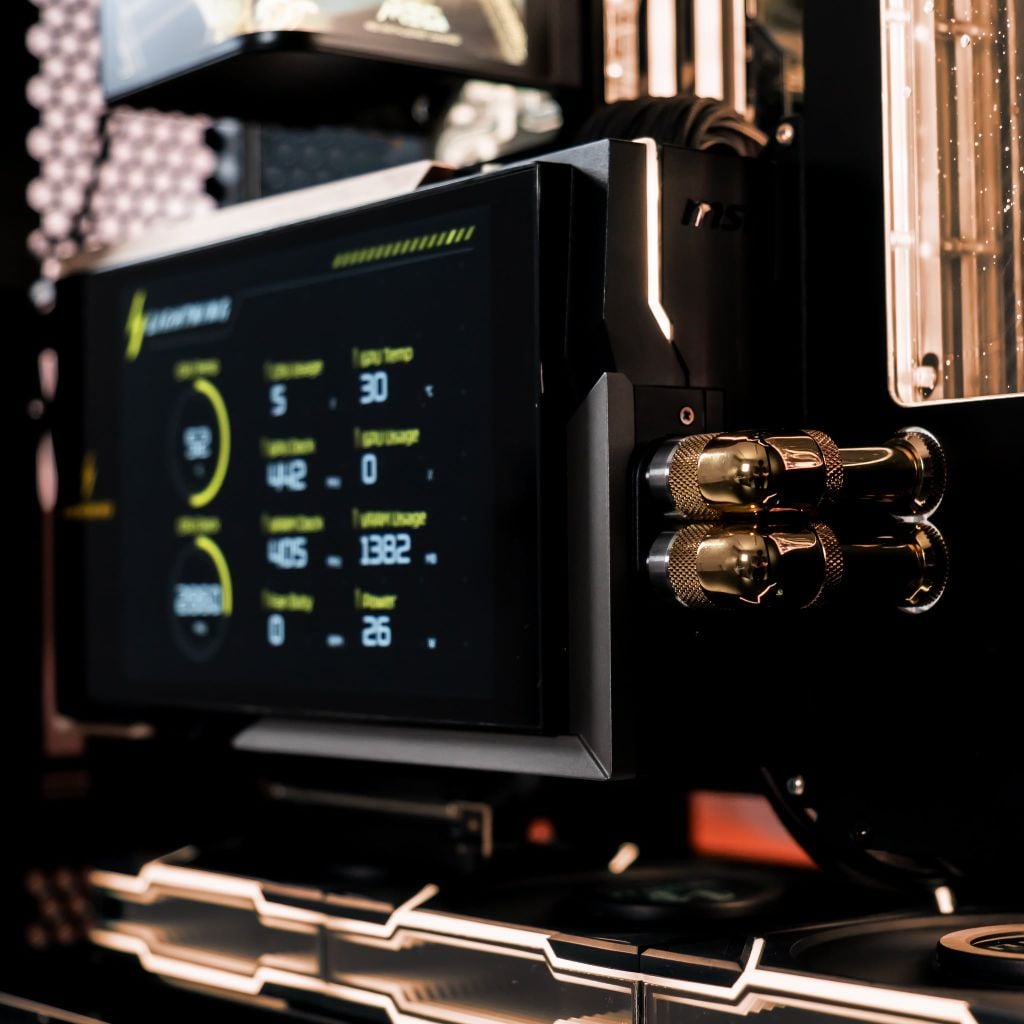 Máy bộ MSI Lightning Zenith