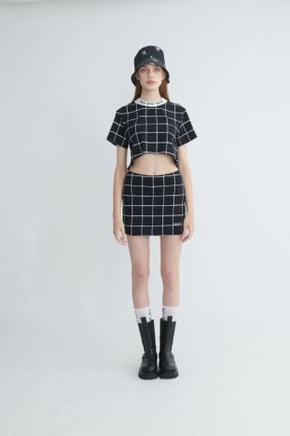 Áo Croptop In Chữ NUOUNUE