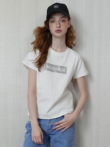 Áo Tee Trắng Basic Họa Tiết Logo Lấp Lánh