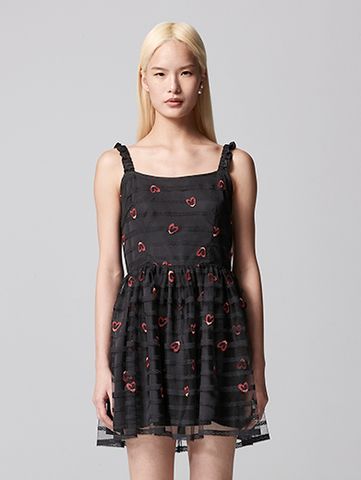 Đầm Hai Dây Xòe Họa Tiết Trái Tim