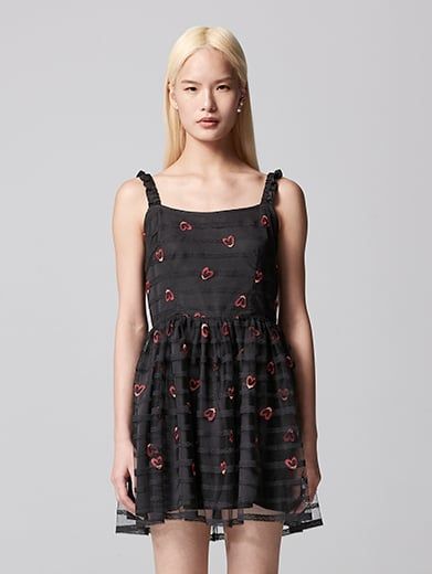 Đầm Hai Dây Xòe Họa Tiết Trái Tim