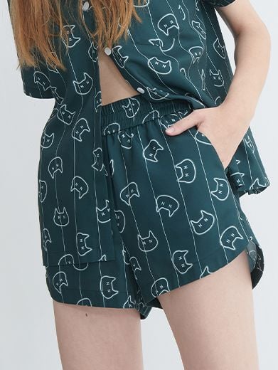 Quần shorts cat print