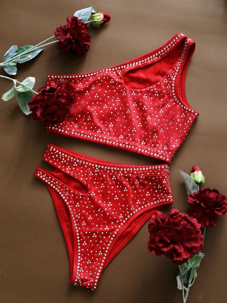  Rhinestones - Red Leo 