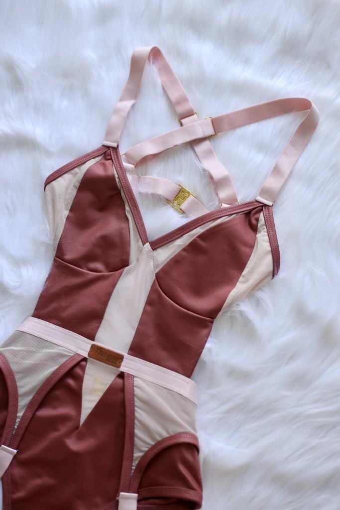  Aquarius - Red 