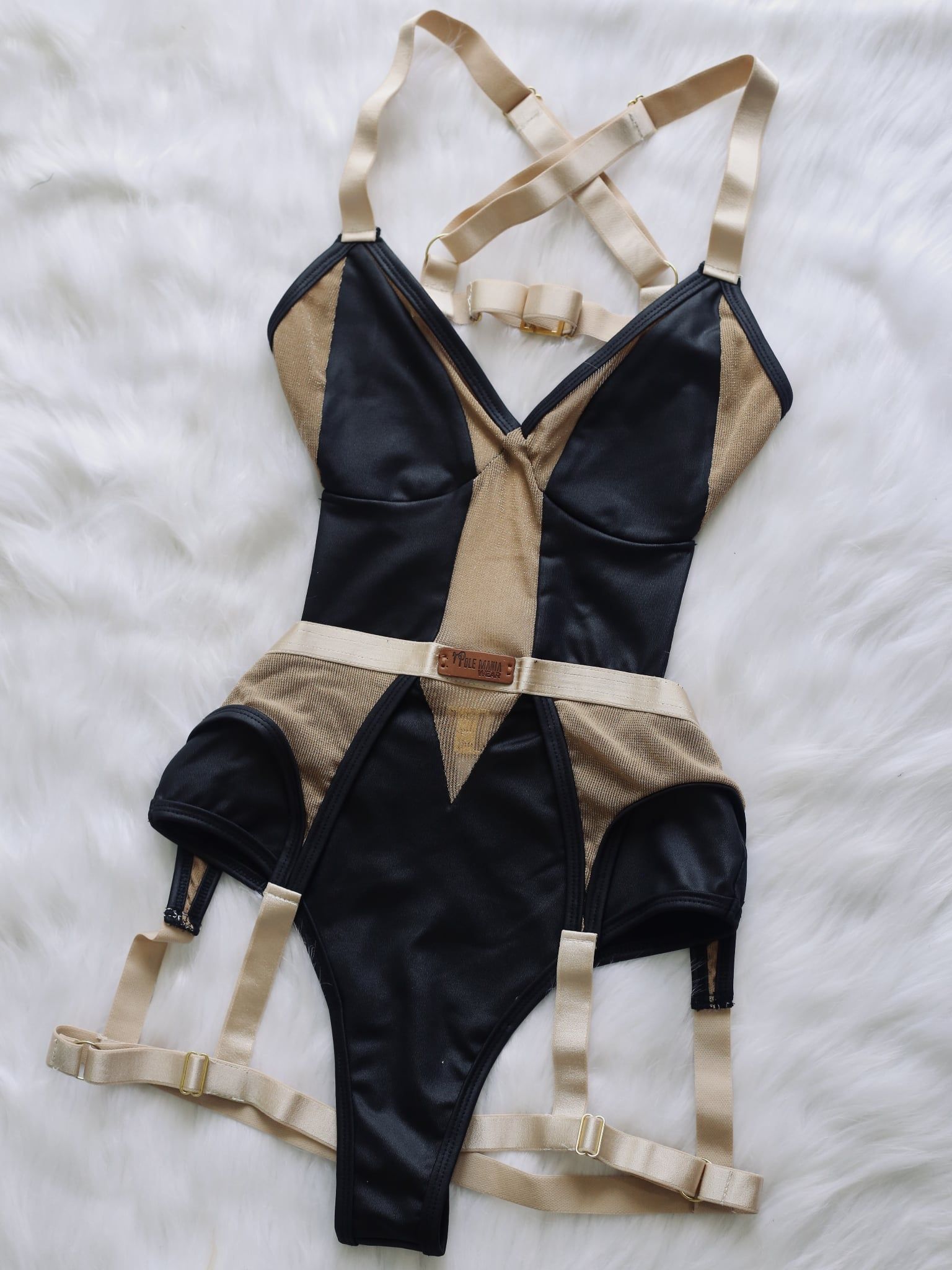  Aquarius - Black 