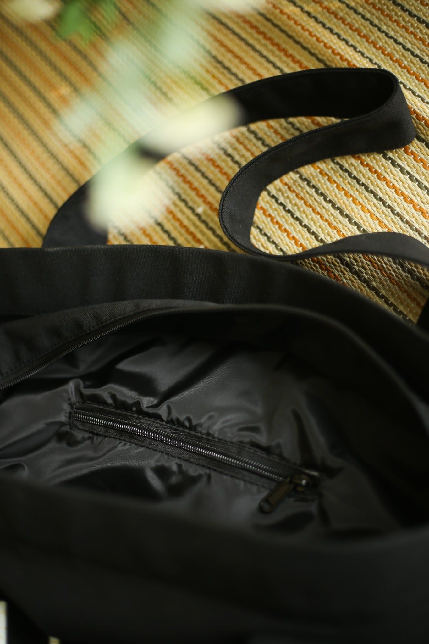  Pole Mania Tote Bag - Black 