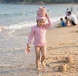  G15 - Bộ Đồ Bơi Bé Gái Dài Tay Họa Tiết Tim Hồng (Kèm Mũ) 