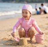  G15 - Bộ Đồ Bơi Bé Gái Dài Tay Họa Tiết Tim Hồng (Kèm Mũ) 
