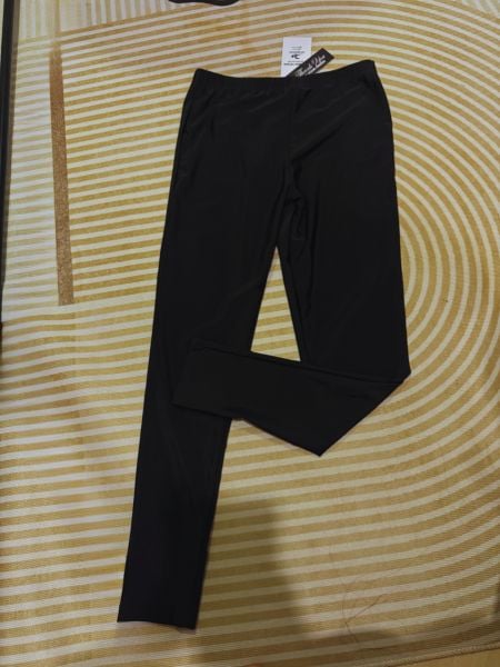 S40- Quần bơi dài màu đen size 49-56kg