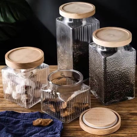 Hũ thủy tinh tròn Vintage nắp gỗ nhấn kín họa tiết nổi