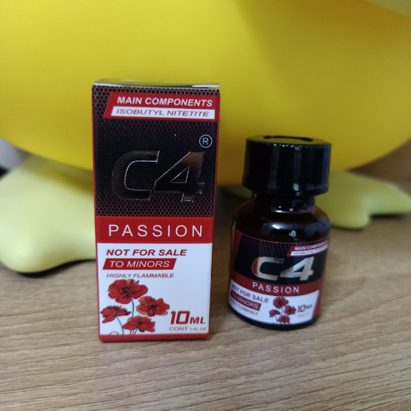Chai thuốc hít Popper C4 đỏ tăng kích thích khoái cảm 10ml