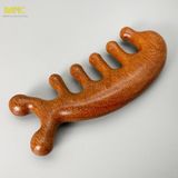  Lược gỗ massage đàn hương Mnistore dáng cá heo, hai phong cách có lỗ và không lỗ, Dùng để massage da đầu, giúp lưu thông khí huyết, giảm căng thẳng, đau đầu và mệt mỏi 