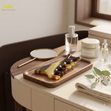  Lược Sừng Trâu Đa Năng 4in1 Răng Thưa Bo Tròn Kích Thước 11x6,5cm – Lược sử dụng để cạo gió, bấm huyệt vùng mặt, mũi, cổ vai gáy nhằm tăng cường tuần hoàn máu và giảm căng thẳng. 