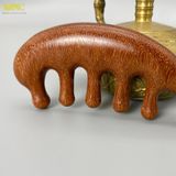  Lược gỗ massage đàn hương Mnistore dáng cá heo, hai phong cách có lỗ và không lỗ, Dùng để massage da đầu, giúp lưu thông khí huyết, giảm căng thẳng, đau đầu và mệt mỏi 