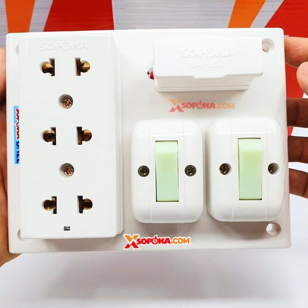 Bảng Điện 1 Công Tắc 3 Lỗ Cắm 2200W 10A BN3E SOPOKA
